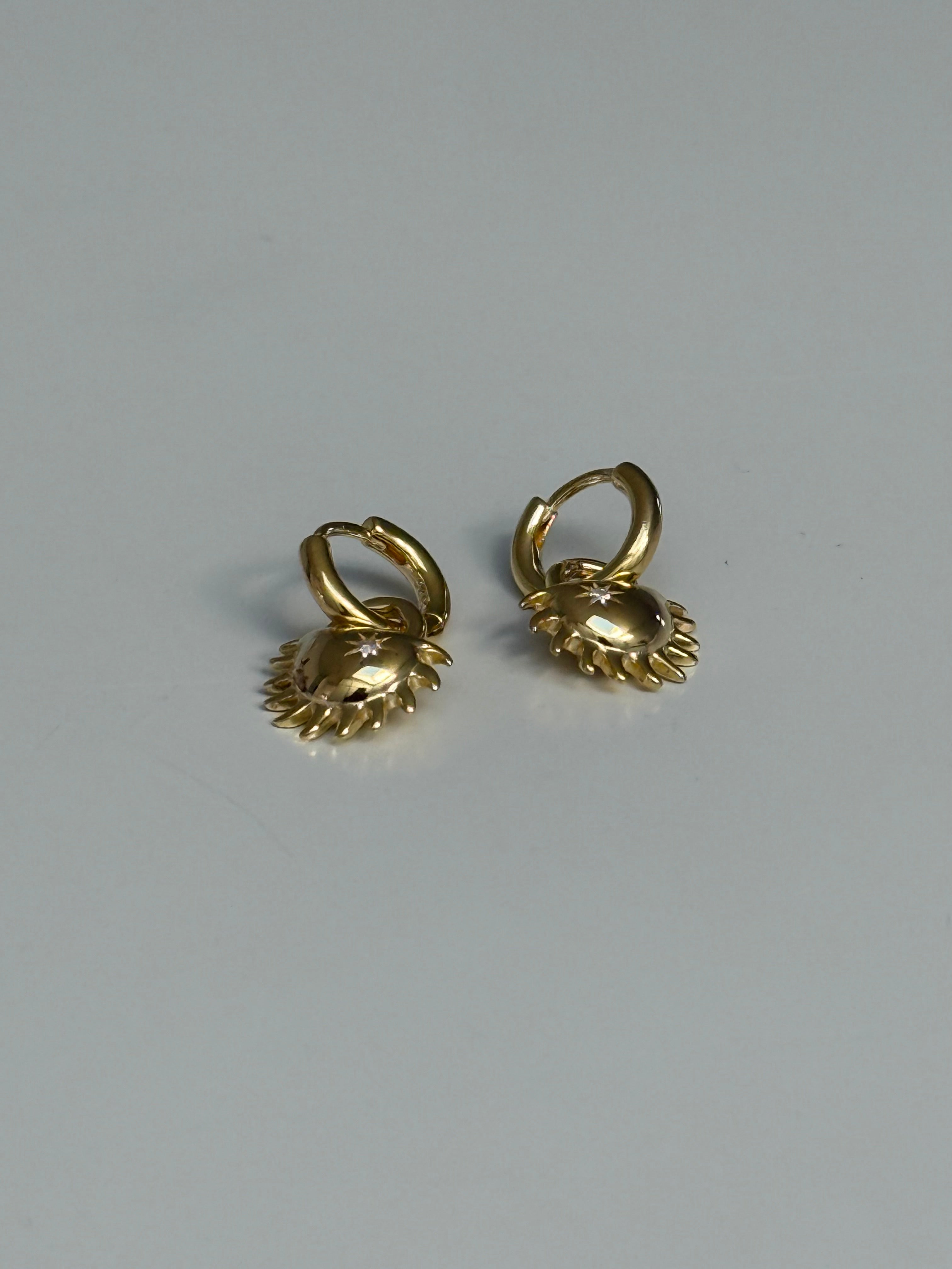 Solida Charm Earrings Clear Gold