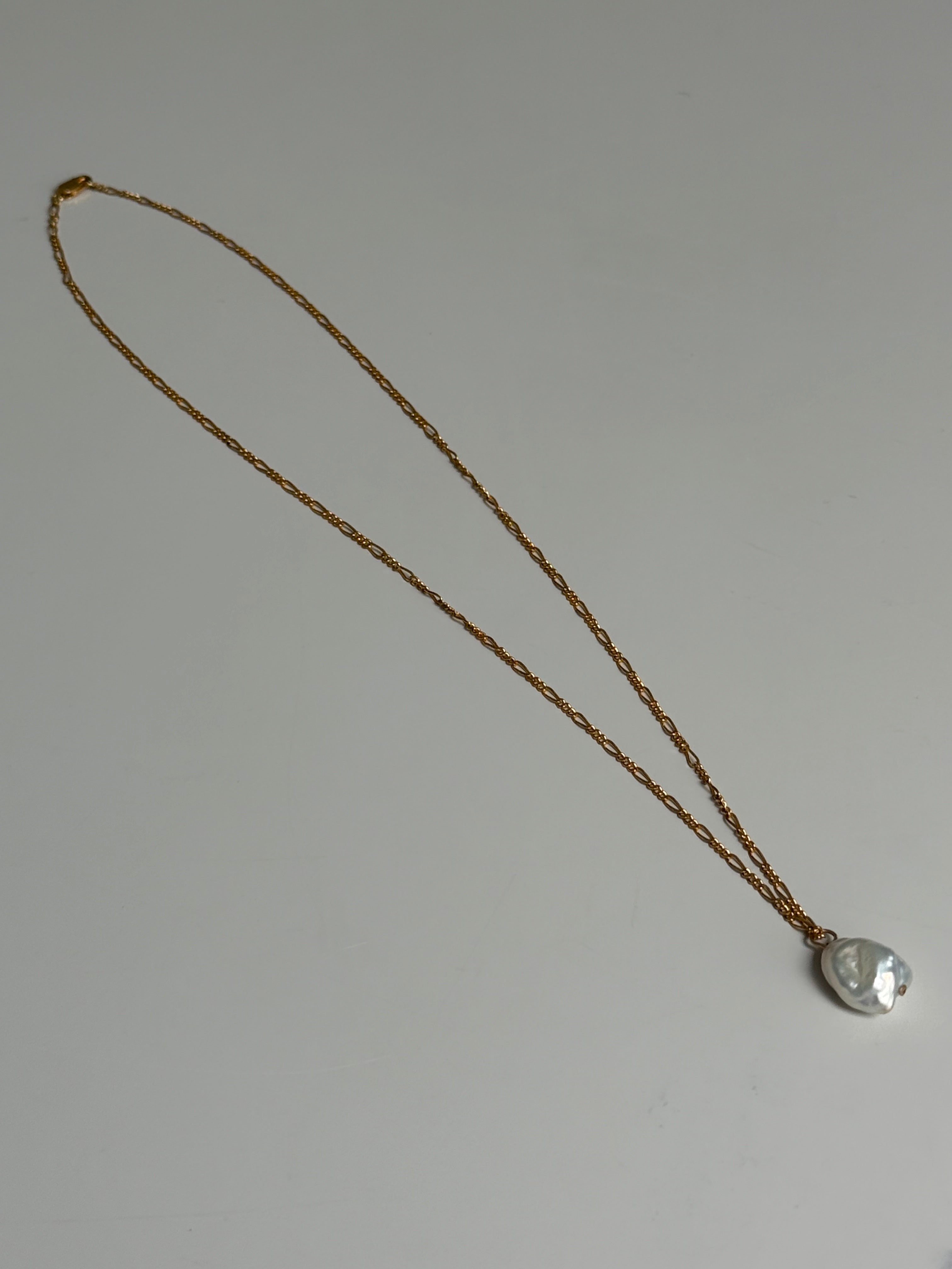 Re-Edition Lila Pearl Pendant Necklace Gold