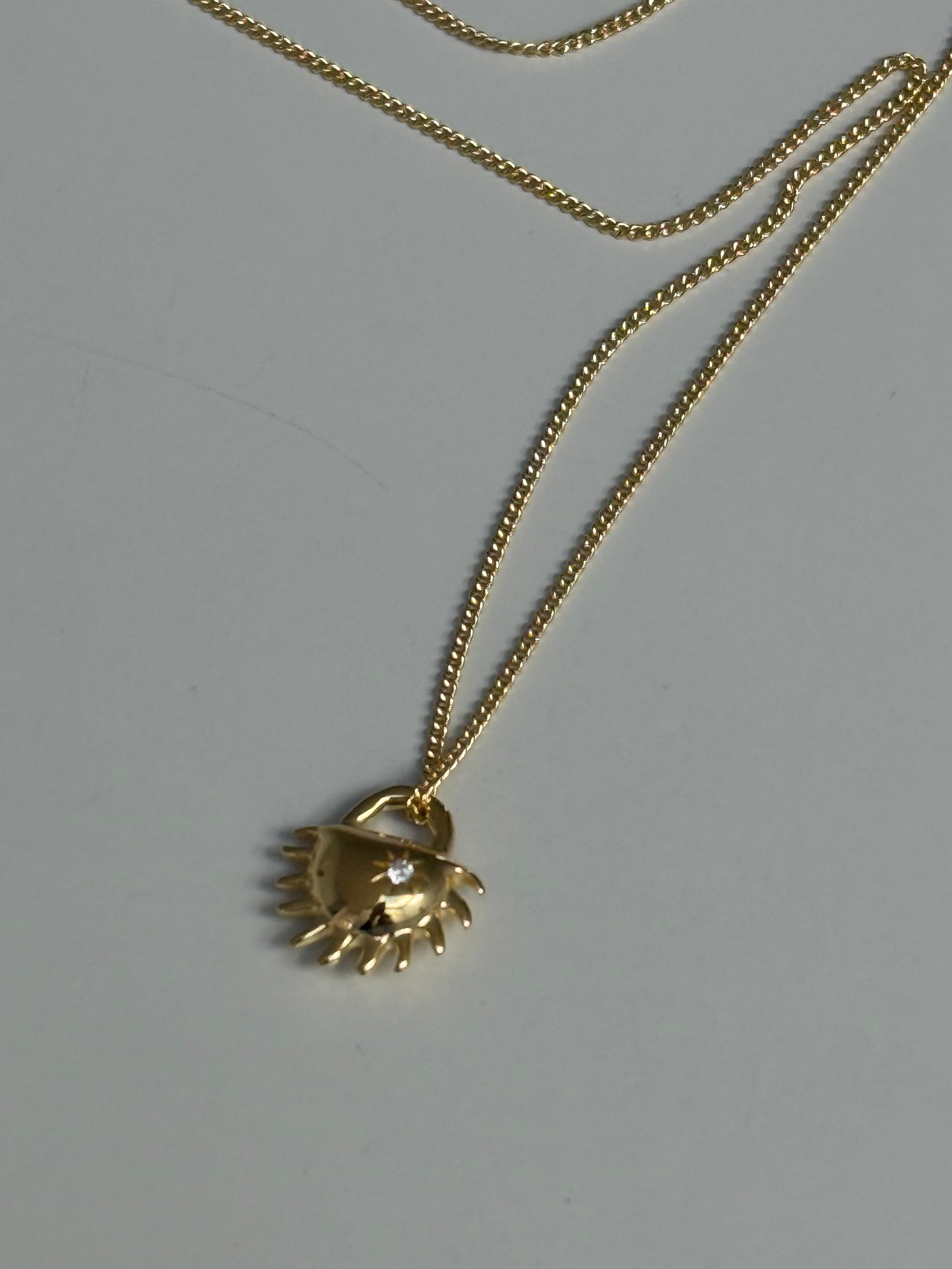 Bebe Solida Charm Pendant Gold