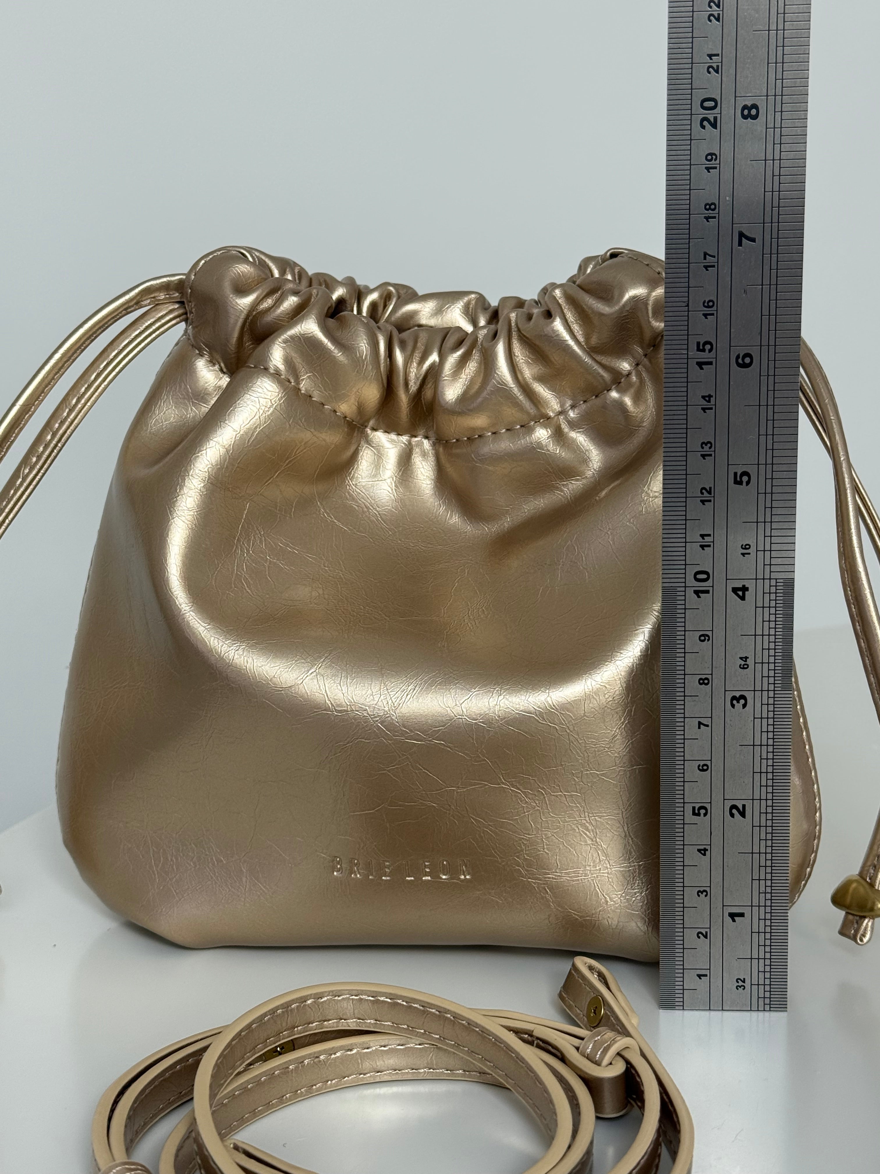 Halle Crossbody Bag Honey Gold | Brie Leon