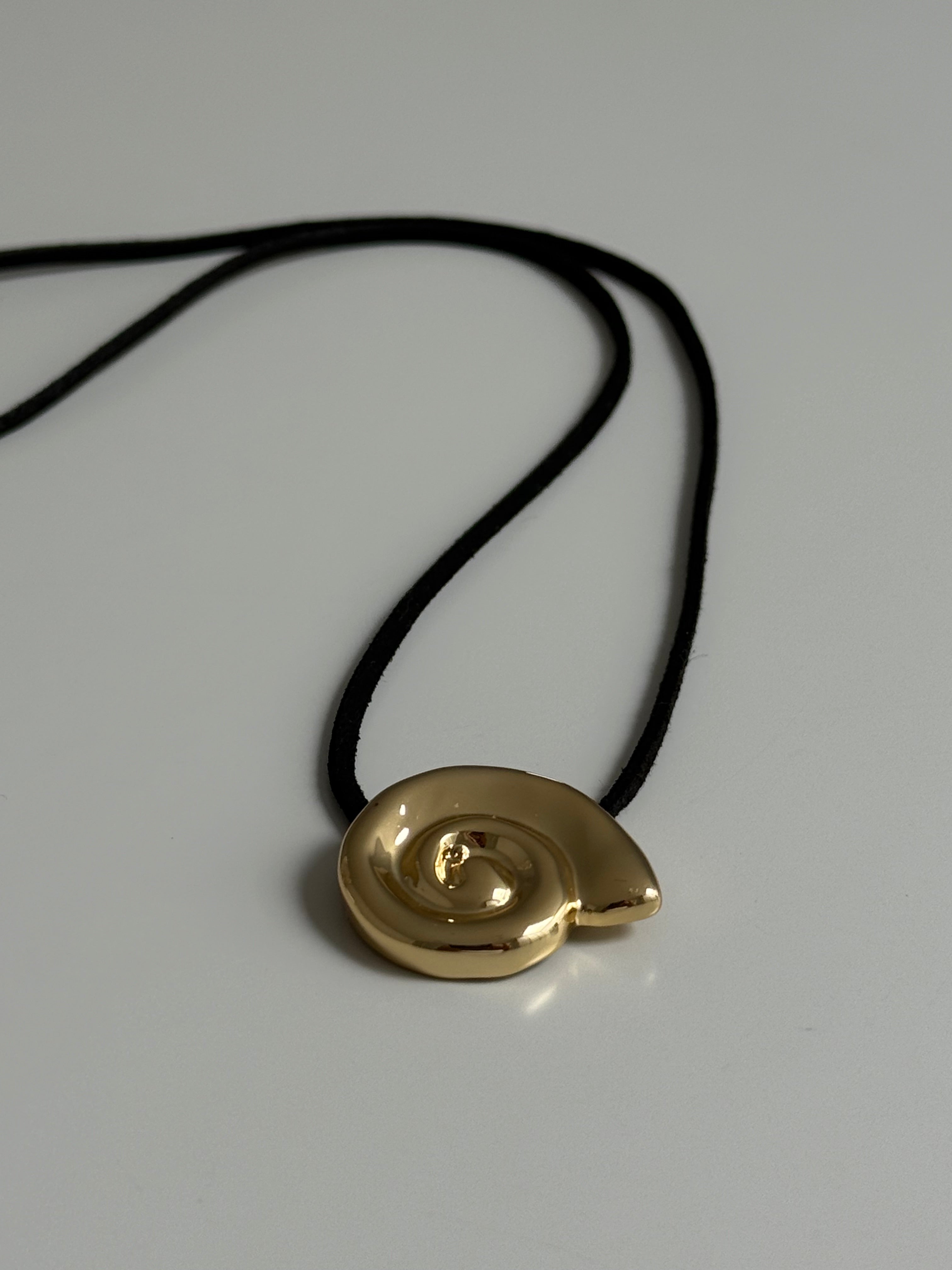 Spiral Pendant Gold