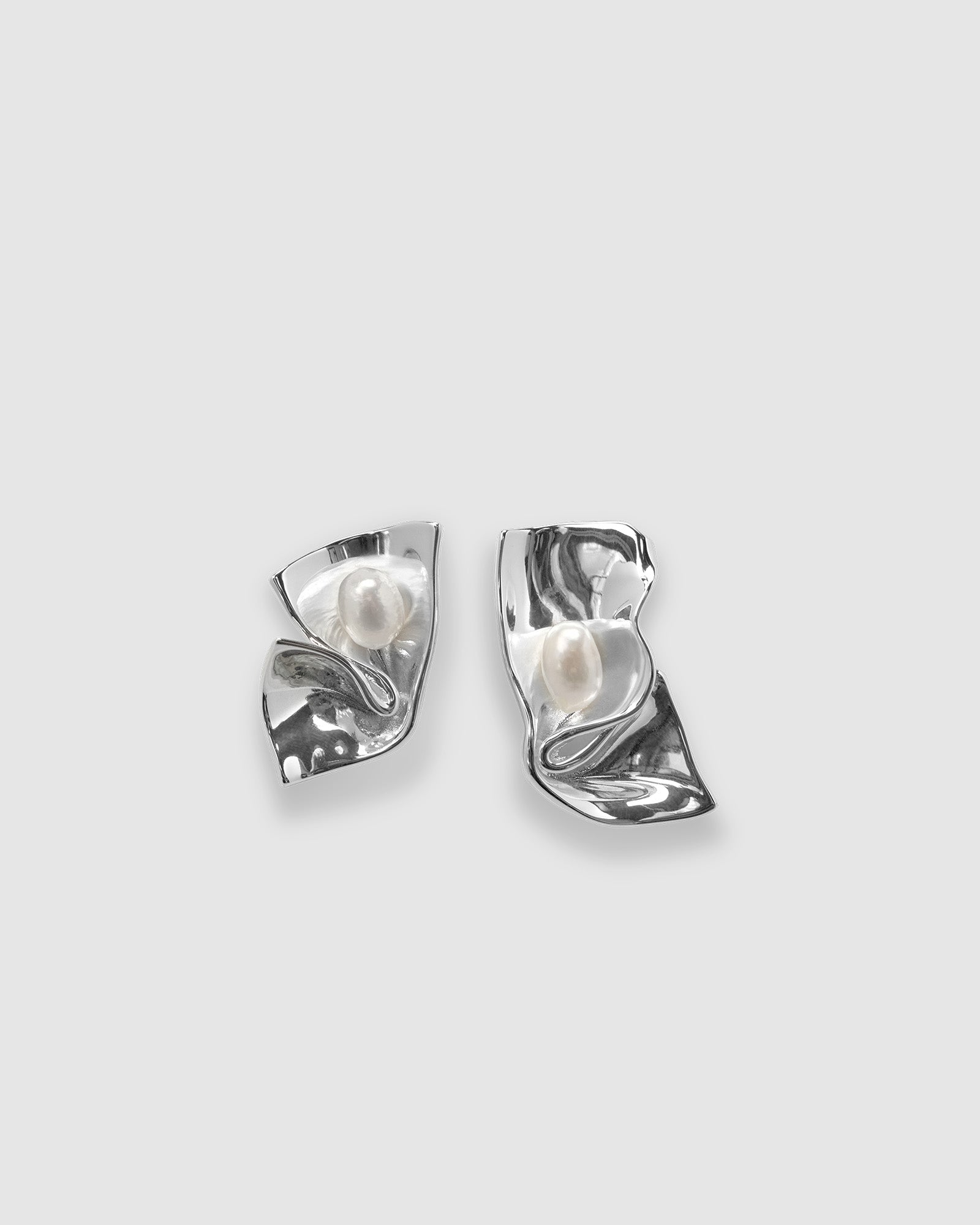Naia Earrings