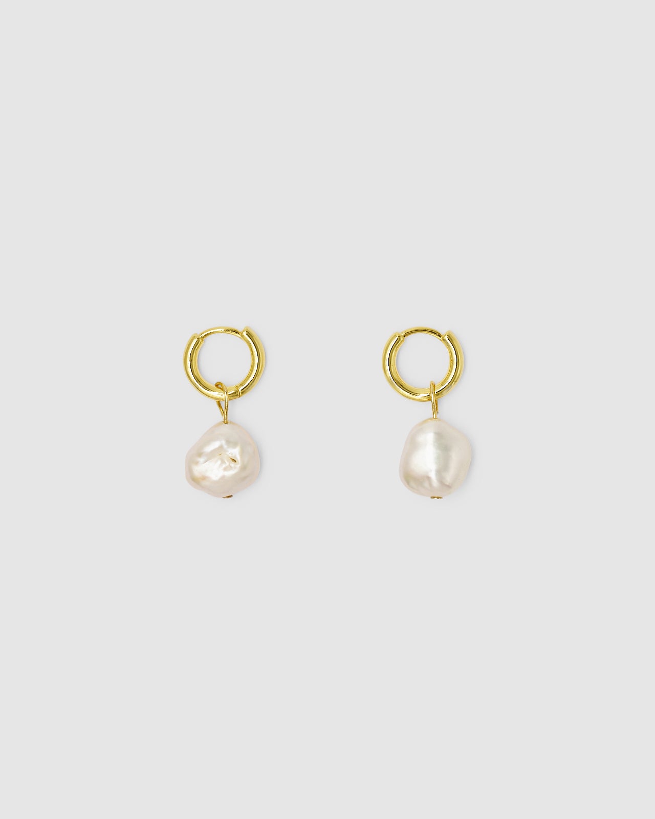 Re-Edition Lila Pearl Sleeper Earrings