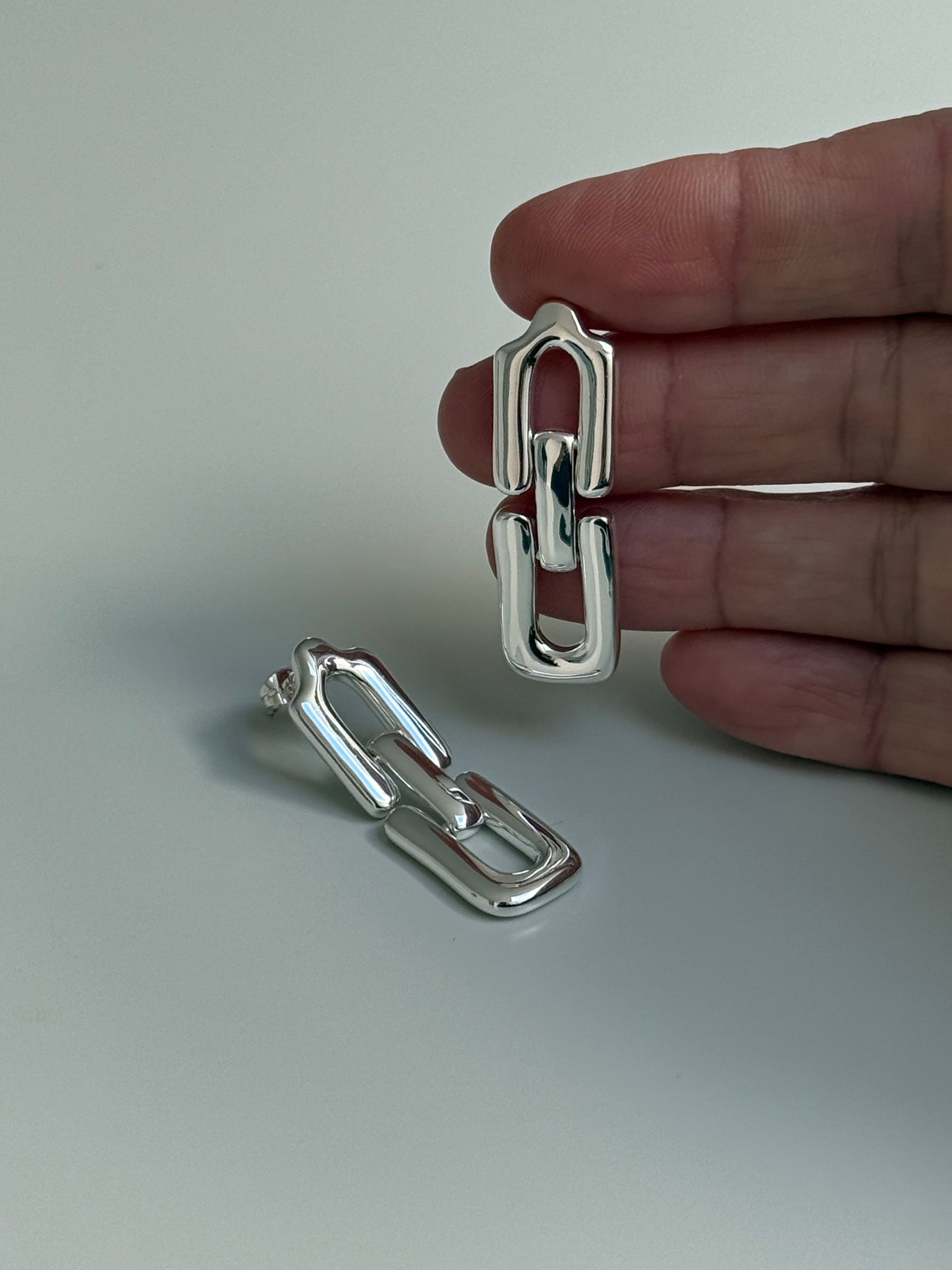 Agnes Drop Earrings Silver