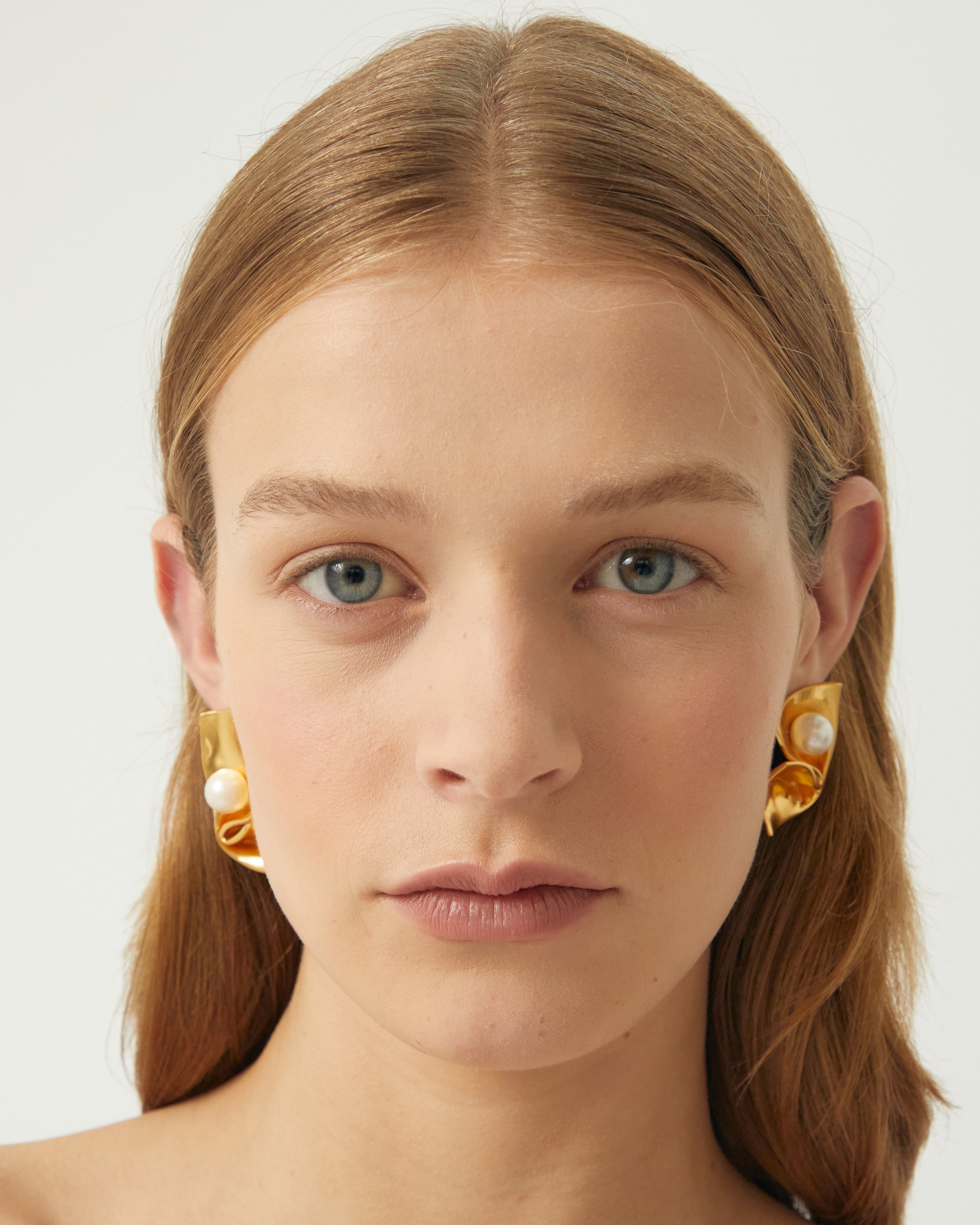 Naia Earrings