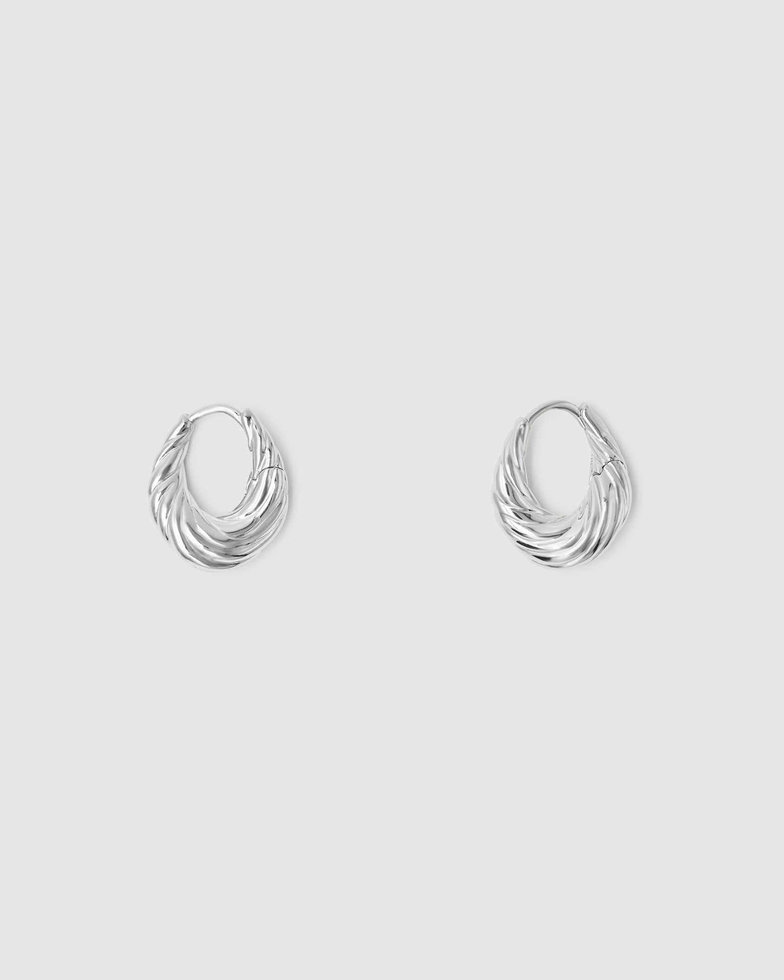 Olar Twist Hoops