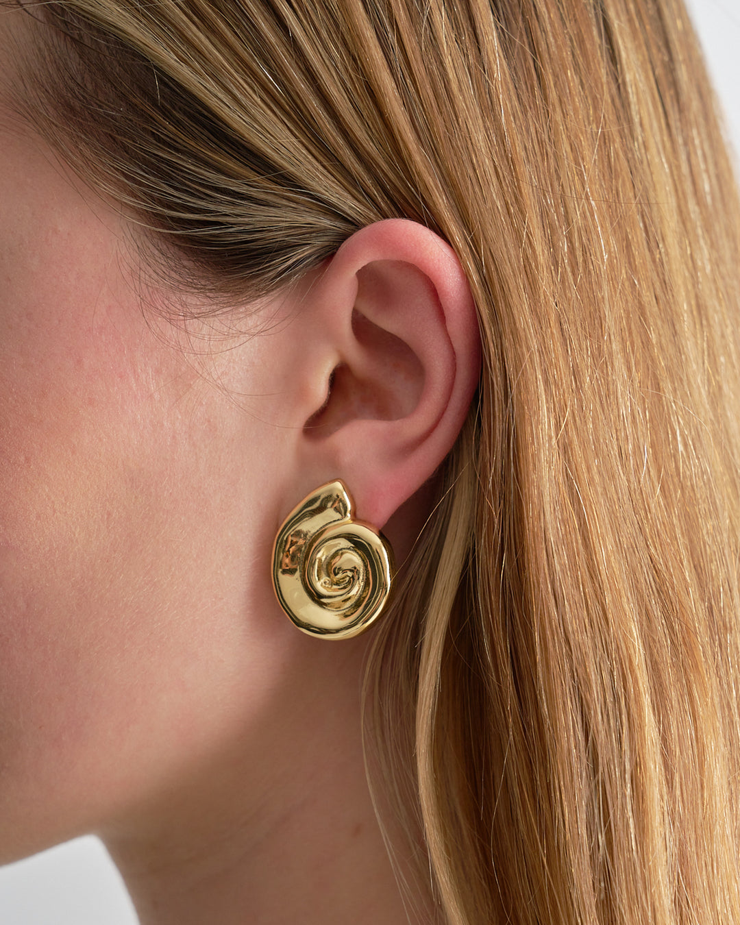 Selena Spiral Hoop Twist Earrings - Roseraie Gal Gold